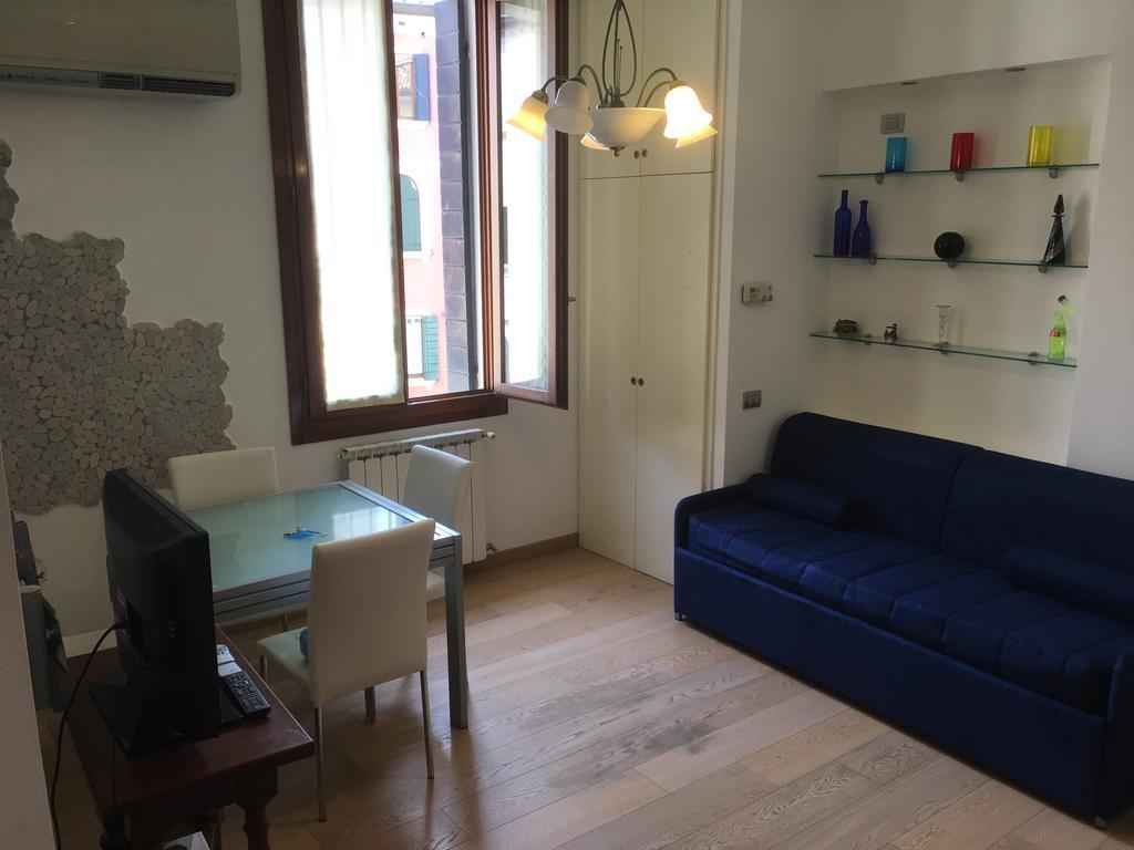Ca' Santa Marta Apartment Venetië Buitenkant foto