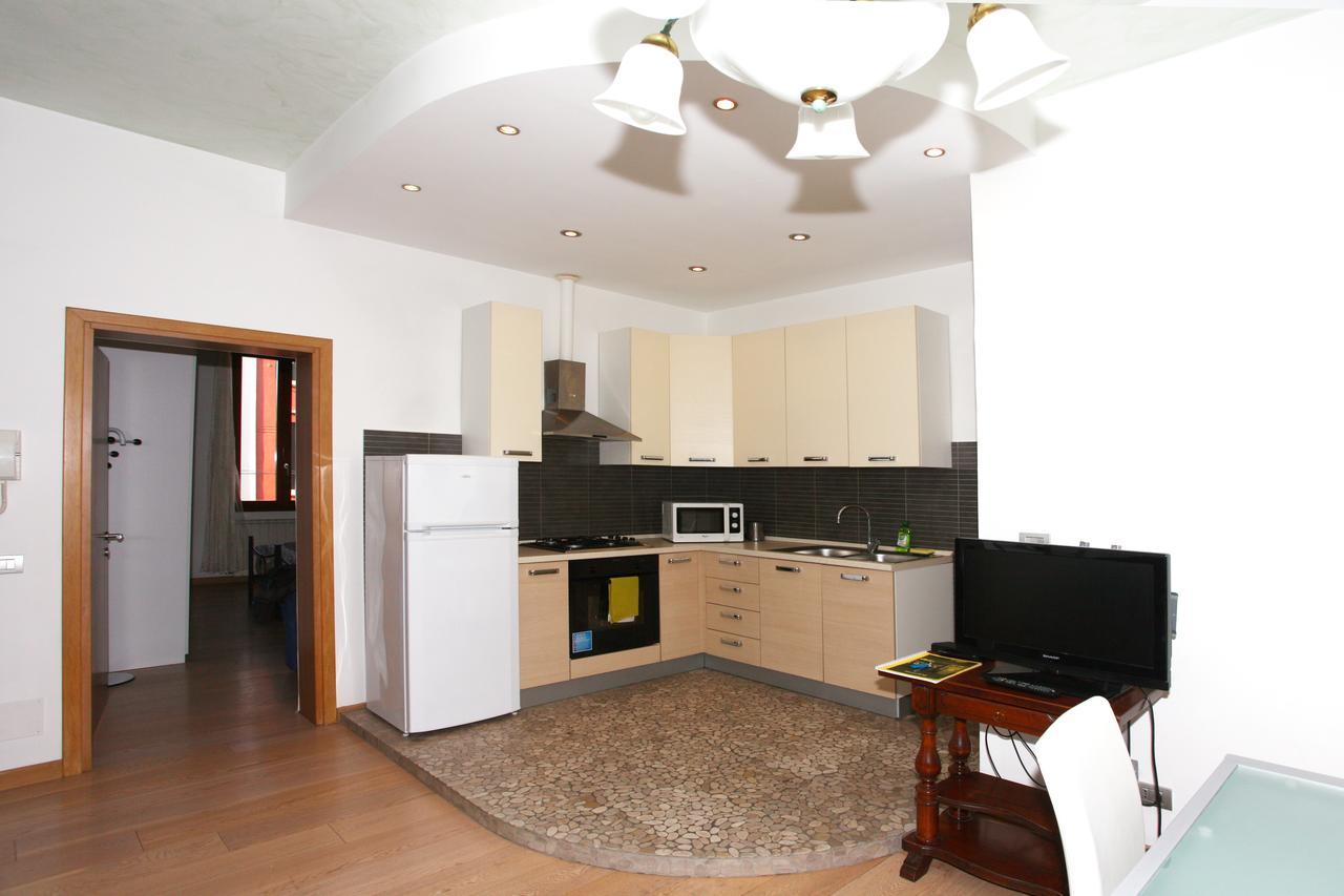Ca' Santa Marta Apartment Venetië Buitenkant foto